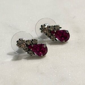 Vintage Angel Pink Teardrop Rhinestone Clear Round Post Earrings